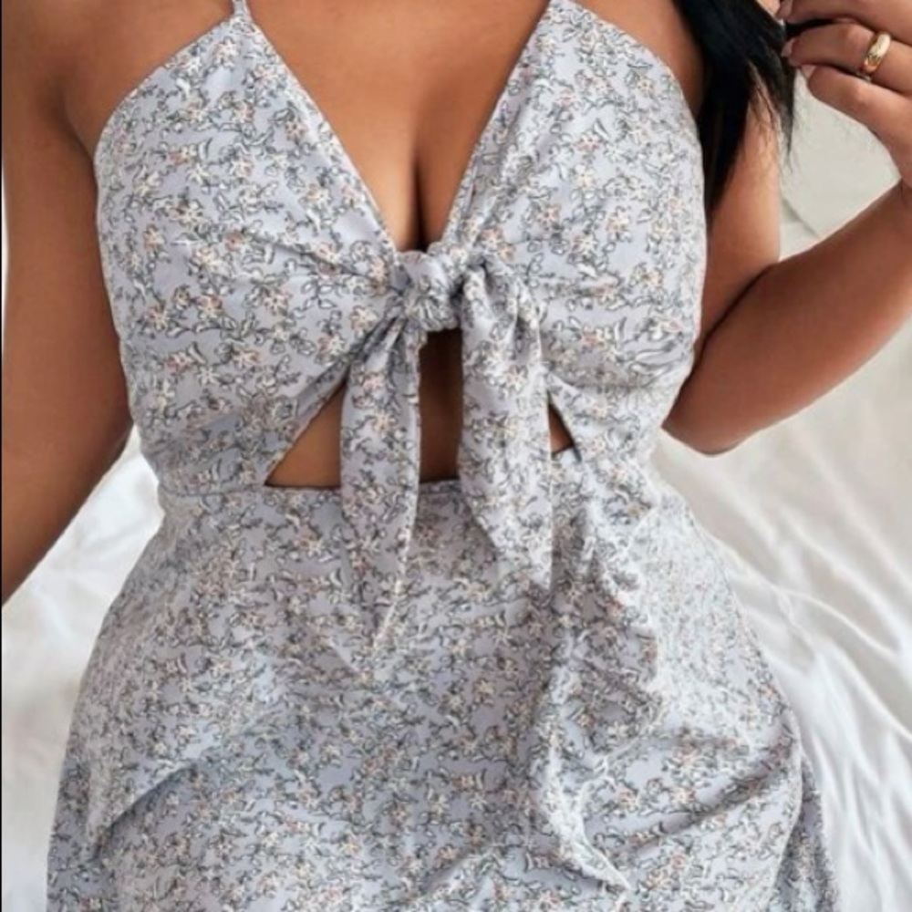 Light blue floral cutout dress 3x